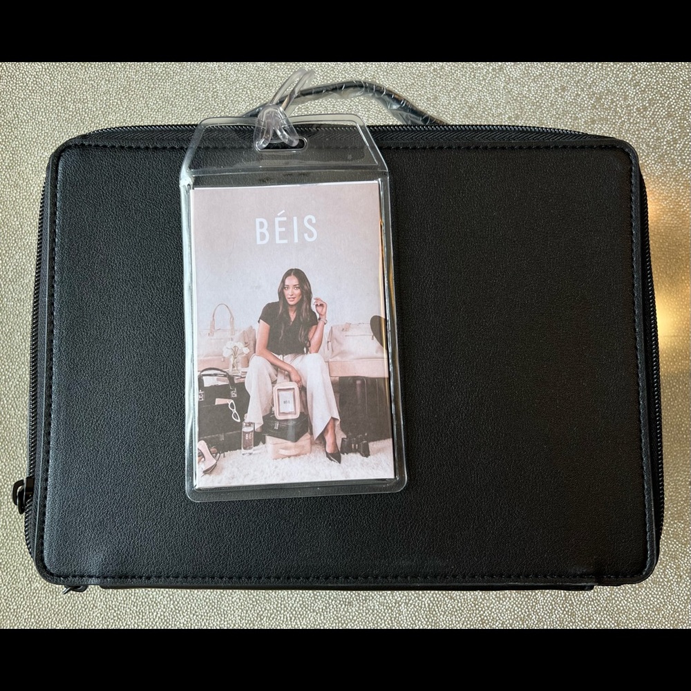 BÉIS - The Cosmetic Case
